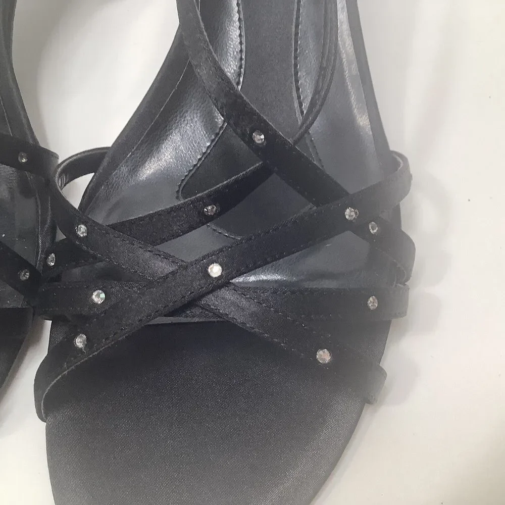 Bandolino Dressy Strappy Sandal Size 9.5 M Black Fabric‎ with Rhinestones Womans